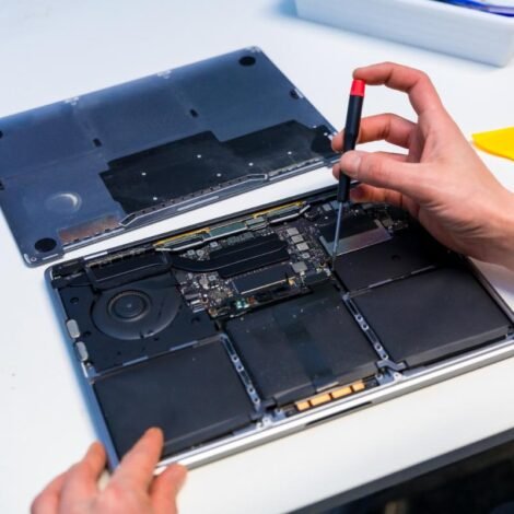 Trusted Mac Specialists In Harwich — Expert Apple Repairs You Can Count On 7 ACwAAAAAAQABAAACADs=